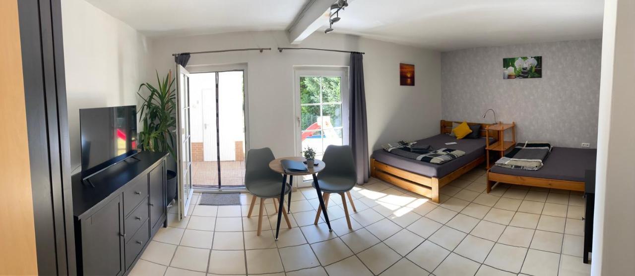 Hébergement de vacances Schoenes Ferienhaus&monteurzimmer Direkt In Lich, Ruhige&zentrale Lage *